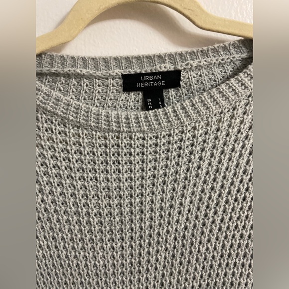 Cropped Grey Sweater - size large - Picture 4 of 4